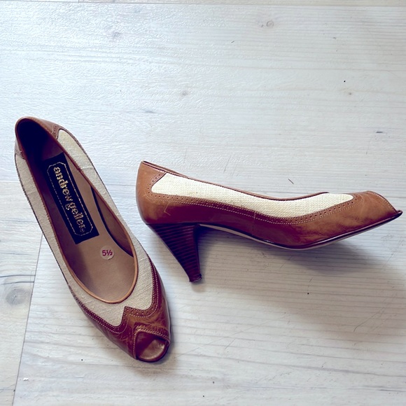 Spectator pumps - Picture 1 of 1